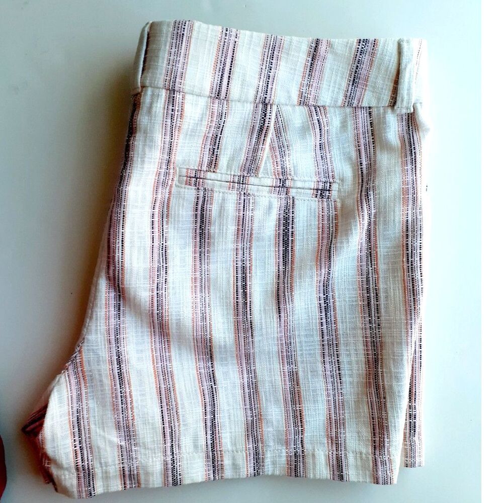 LOFT Outlet 100% Cotton Cream & Pink Striped 4” Shorts Size 12 NWT